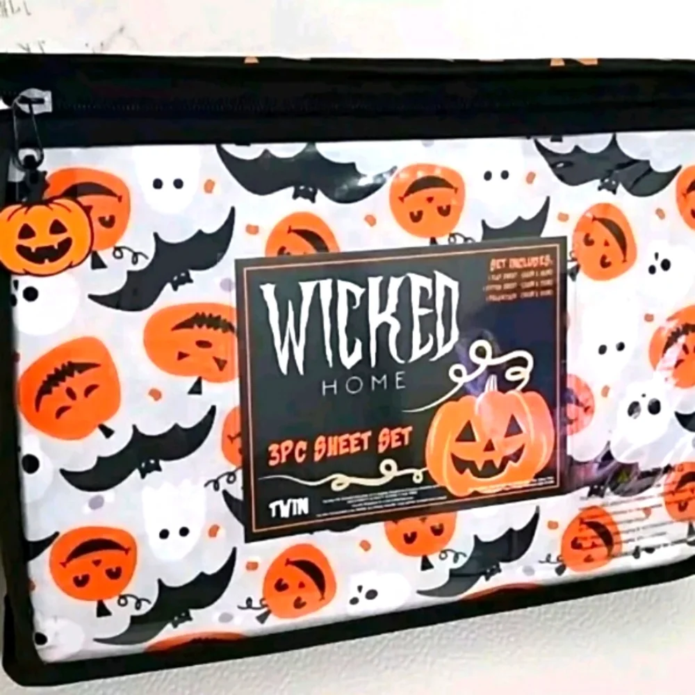 Wicked Home Halloween Pumpkins Twin Set